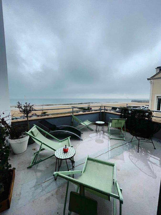 Beau Rivage Hôtel-Restaurant Luc-sur-Mer Exterior foto